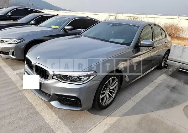 Photo 2 of 19: 2017 BMW 530i xDrive, VIN WBAJD9104HG477249 — Korean insurance auction