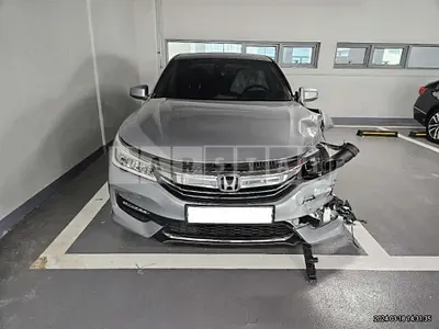 Photo 1 of 8: 2017 Honda Accord 2.4, VIN 1HGCR2680HA512369 — Korean insurance auction