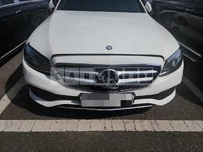 Photo 1 of 28: 2016 Mercedes-Benz E300 — Korean insurance auction