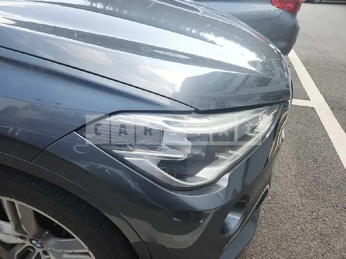 Photo 2 of 22: 2017 BMW X1 xDrive20d, VIN WBAHU3107H5E42070 — Korean insurance auction