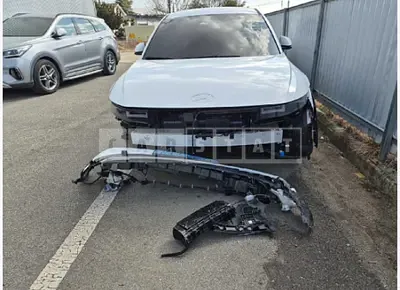 Photo 1 of 12: 2025 Hyundai IONIQ 5 — Korean insurance auction