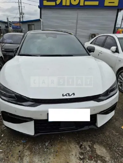 Photo 1 of 24: 2022 Kia EV6 — Korean insurance auction