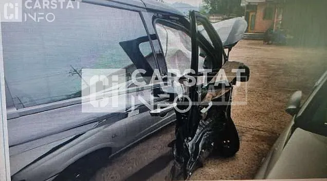 Photo 2 of 8: 2021 Kia Carnival, VIN KNANE81BBMS021583 — Korean insurance auction
