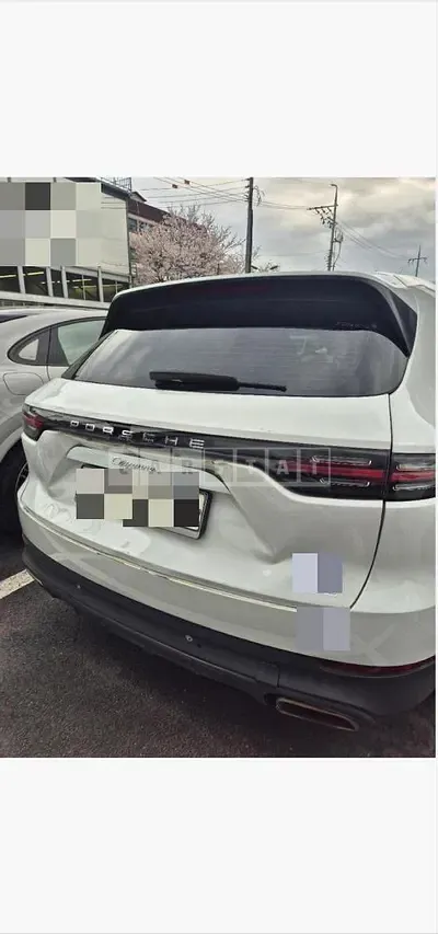 Photo 1 of 2: 2019 Porsche (parts) Cayenne Rear Bumper Trunk — Korean insurance auction