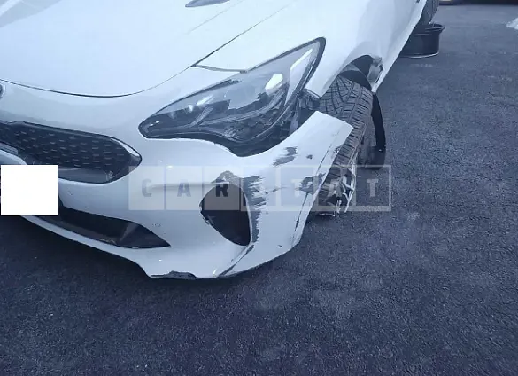 Photo 2 of 25: 2018 Kia Stinger, VIN KNAE751CDJS006439 — Korean insurance auction