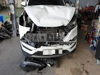 Photo 1 of 24: 2015 Hyundai Tucson TL 1.7, VIN KMHJ3815GGU040832 — Korean insurance auction
