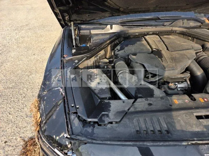 Photo 2 of 44: 2024 Genesis GV80, VIN KMTHC81CDRU208926 — Korean insurance auction