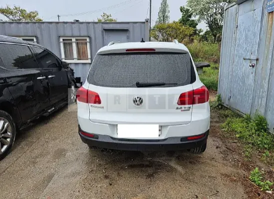 Photo 2 of 15: 2016 Volkswagen Tiguan 2.0 TDI BMT — Korean insurance auction