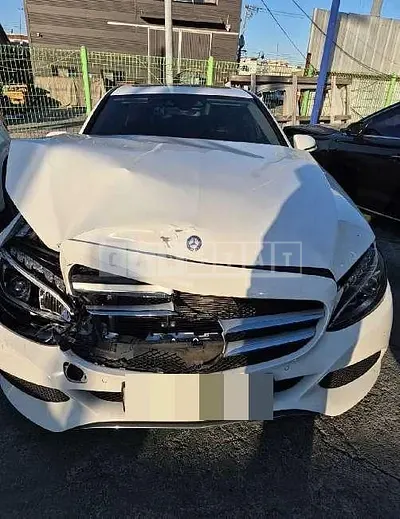 Photo 1 of 16: 2016 Mercedes-Benz C220 d — Korean insurance auction