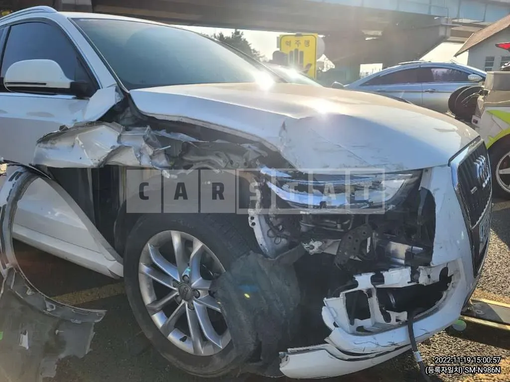 Photo 2 of 6: 2015 Audi Q3 35 TDI quattro, VIN WAUZZZ8U1FR003578 — Korean insurance auction