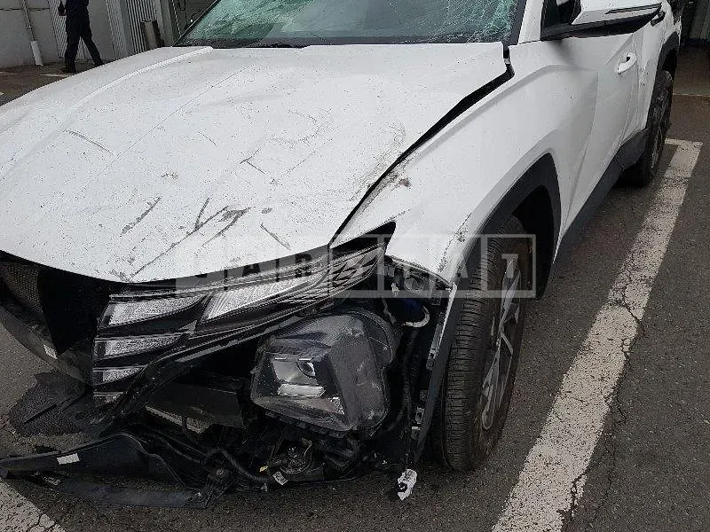 Photo 2 of 33: 2022 Hyundai Tucson Gasoline — Korean insurance auction