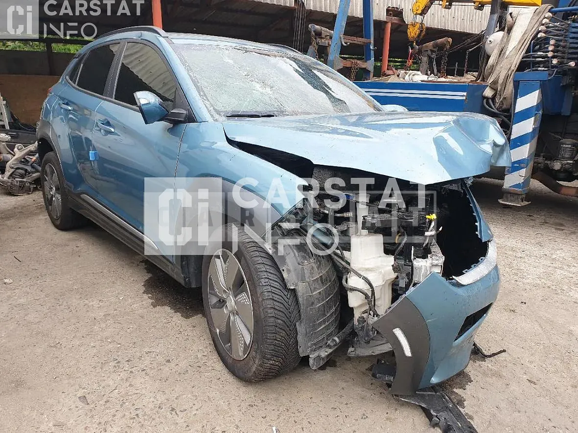 Photo 2 of 17: 2018 Hyundai Kona Electric, VIN KMHK381GFKU020943 — Korean insurance auction