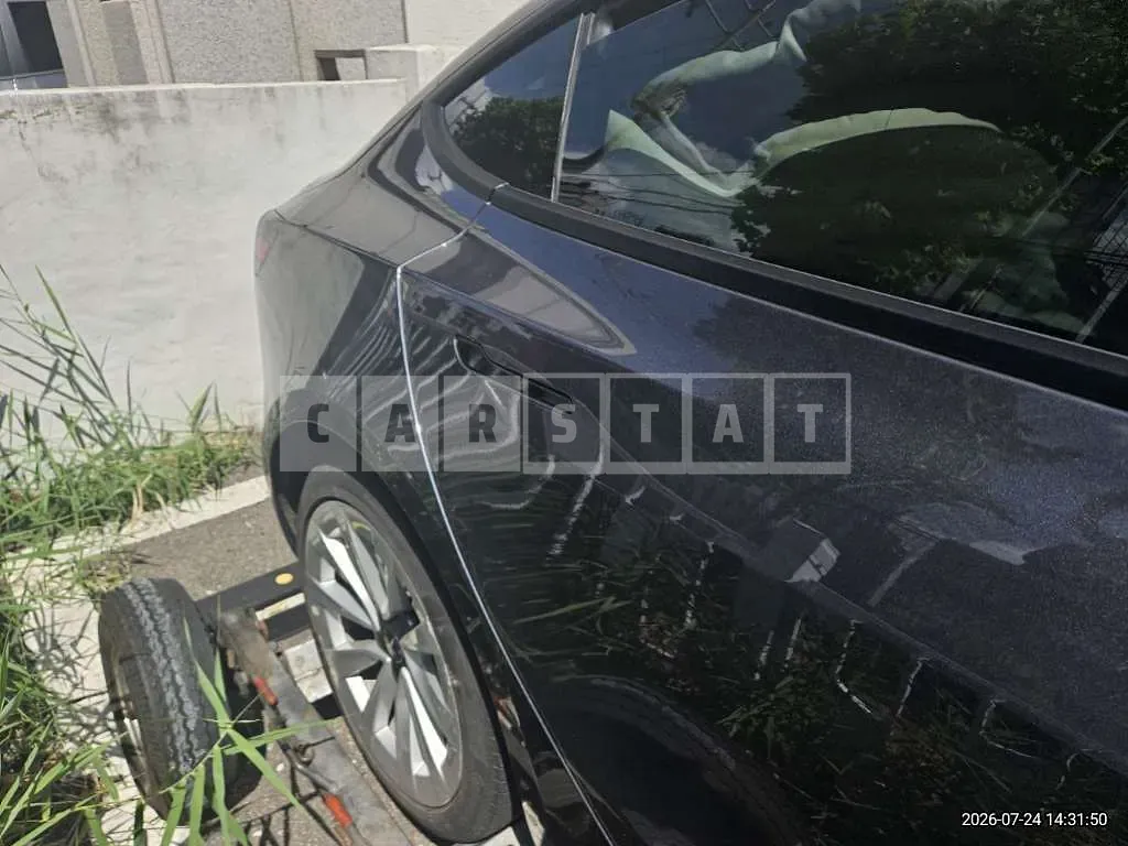 Photo 2 of 11: 2021 Tesla Model 3 Long Range — Korean insurance auction