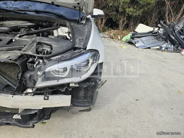 Photo 2 of 16: 2016 BMW 520d xDrive — Korean insurance auction