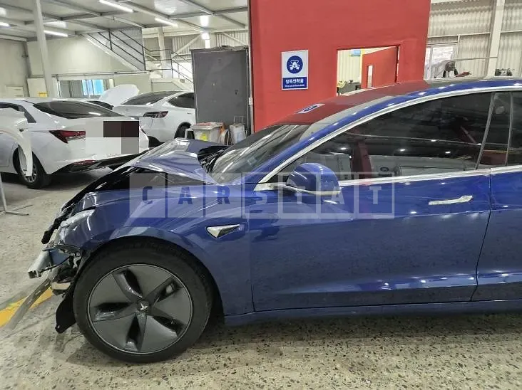 Photo 2 of 13: 2020 Tesla Model 3 Long Range, VIN 5YJ3E1EB0LF726798 — Korean insurance auction