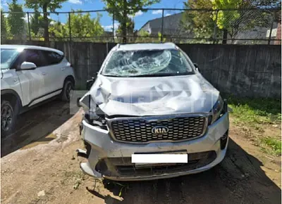 Photo 1 of 10: 2018 Kia Sorento — Korean insurance auction