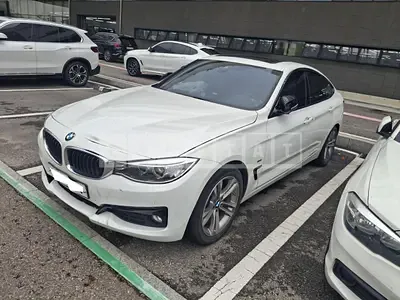 Photo 1 of 33: 2015 BMW 320d GT xDrive, VIN WBA8Y9107GGJ86360 — Korean insurance auction