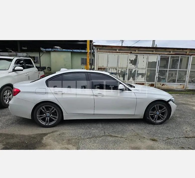 Photo 2 of 26: 2016 BMW 320d — Korean insurance auction
