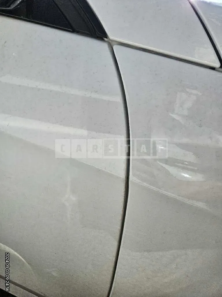 Photo 2 of 37: 2016 Mercedes-Benz E220 BlueTec — Korean insurance auction