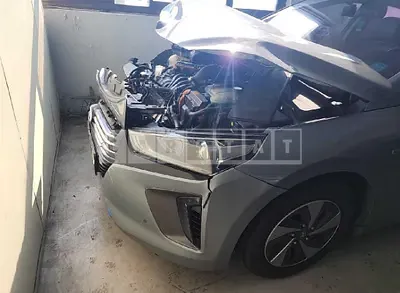 Photo 1 of 10: 2016 Hyundai Modern Ionic, VIN KMHC851CGGU001559 — Korean insurance auction