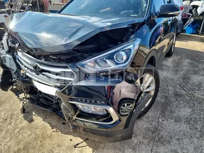 Photo 1 of 14: 2017 Hyundai Santa Fe, VIN KMHSW81UBJU816502 — Korean insurance auction