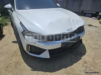 Photo 1 of 27: 2024 Kia K5 — Korean insurance auction
