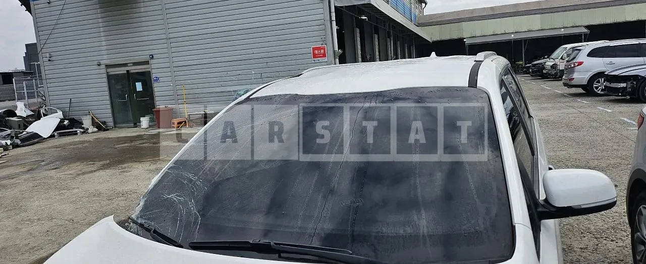 Photo 2 of 21: 2015 Kia Carnival, VIN KNAMC81ABGS127327 — Korean insurance auction