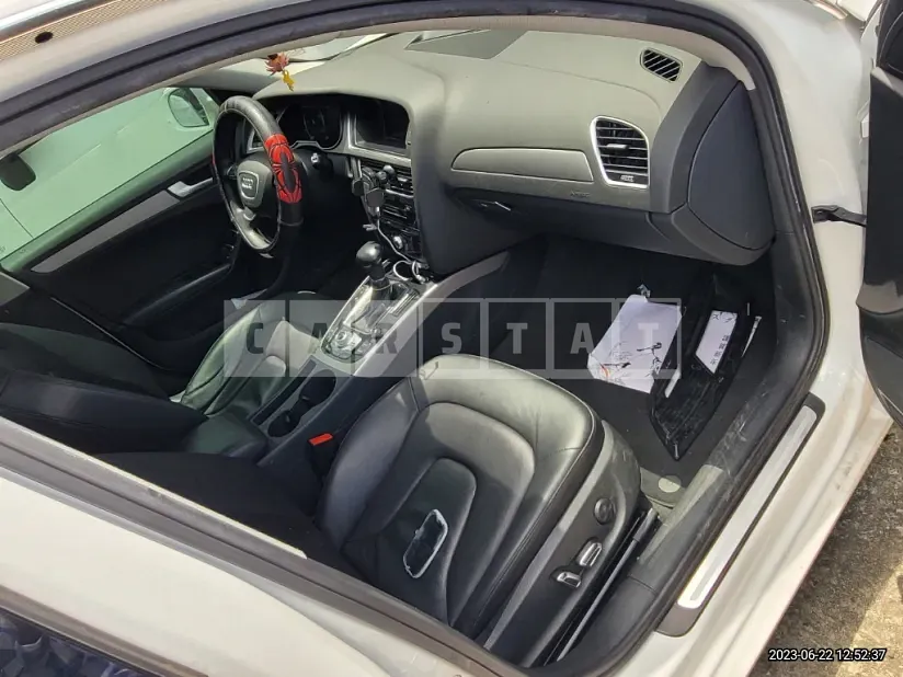 Photo 2 of 25: 2014 Audi A4 2.0 TDI — Korean insurance auction