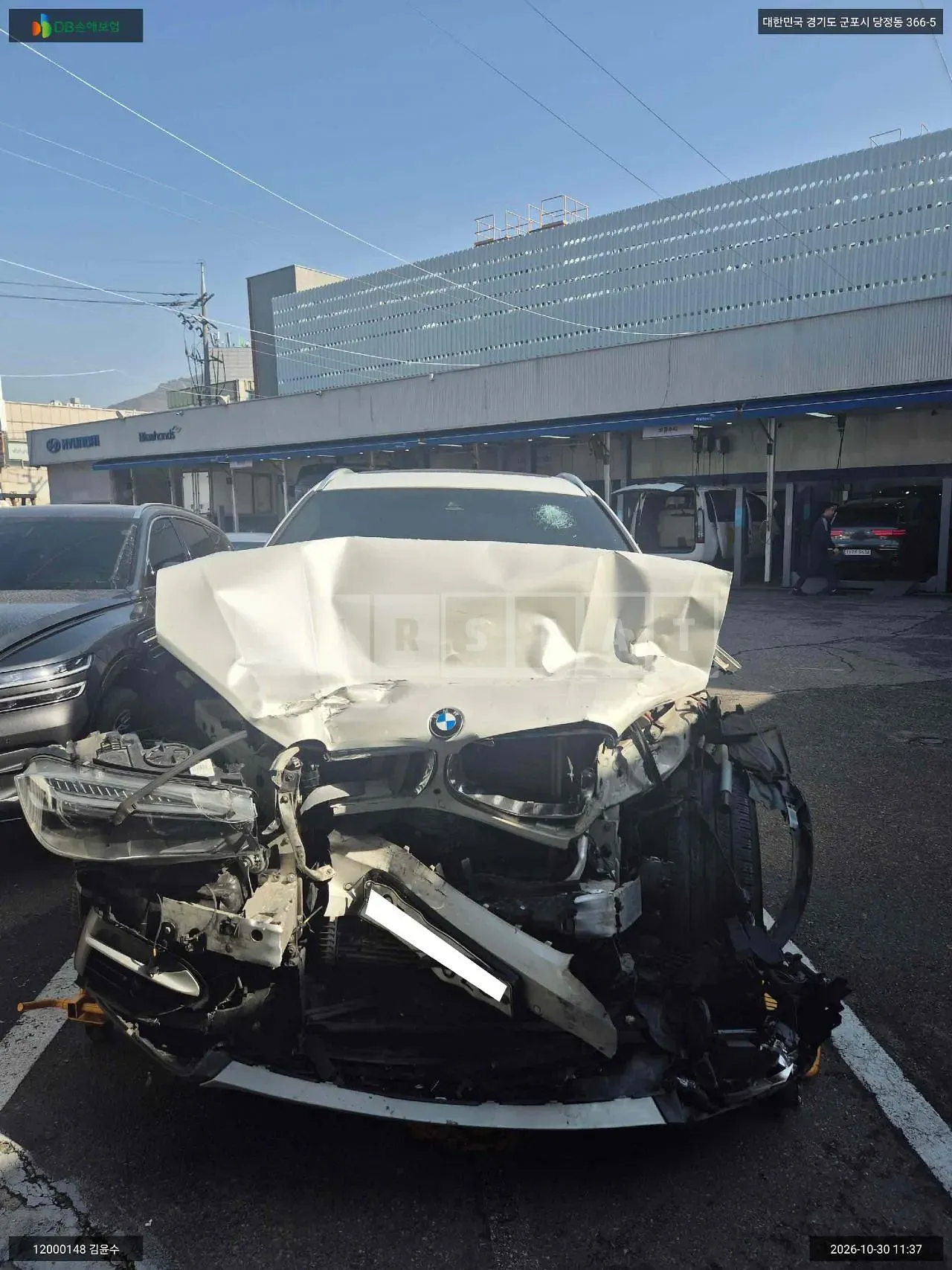 Photo 2 of 11: 2017 BMW X6 xDrive 30d, VIN WBAKV2101H0V43001 — Korean insurance auction