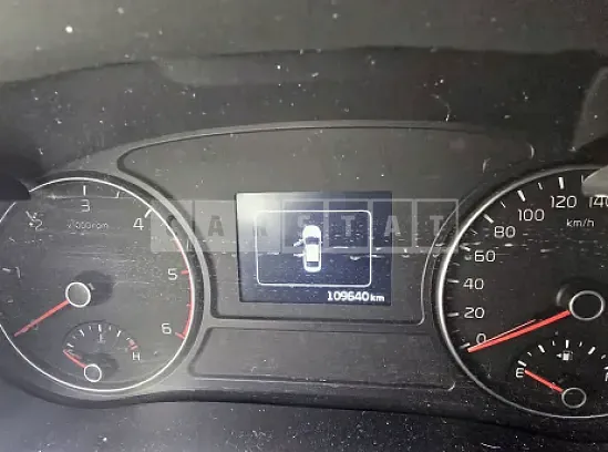 Photo 2 of 10: 2016 Kia K5 — Korean insurance auction