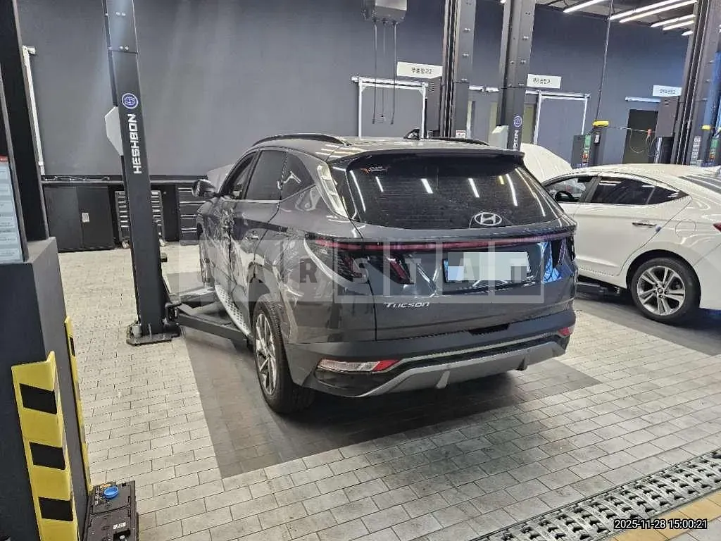 Photo 2 of 13: 2021 Hyundai Tucson Hybrid — Korean insurance auction