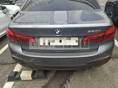 Photo 1 of 37: 2017 BMW 520d — Korean insurance auction