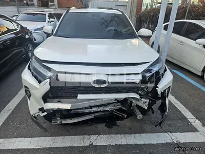 Photo 1 of 31: 2022 Toyota RAV4 Hybrid — Korean insurance auction
