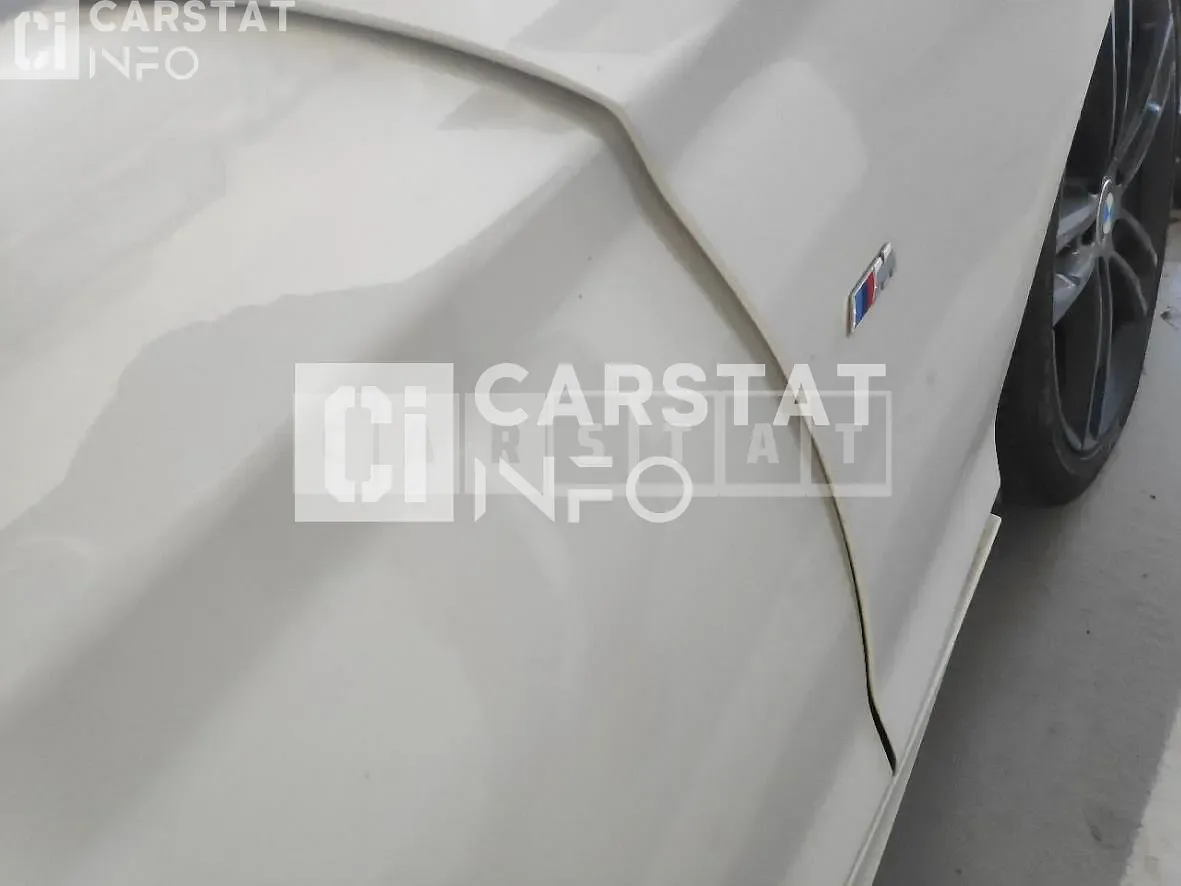 Photo 2 of 18: 2018 BMW 118d — Korean insurance auction