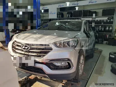 Photo 1 of 8: 2016 Hyundai Santa Fe 2.0 (2WD) — Korean insurance auction