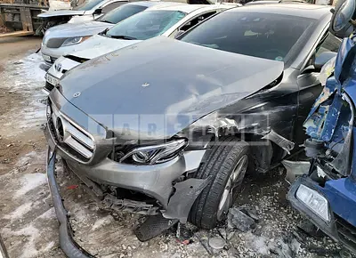 Photo 1 of 10: 2017 Mercedes-Benz E220d 4Matic, VIN WDDZF0FB8HA272774 — Korean insurance auction