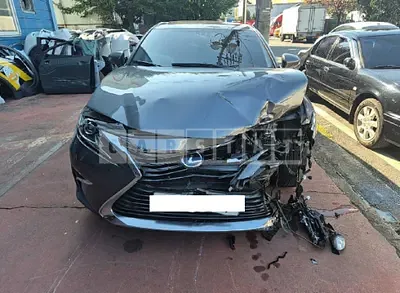 Photo 1 of 35: 2017 Lexus ES300h — Korean insurance auction
