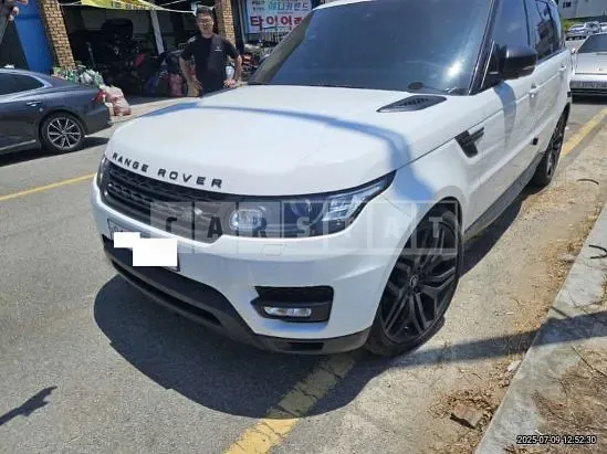 Photo 2 of 32: 2016 Land Rover Range Rover Sport 3.0 d — Korean insurance auction