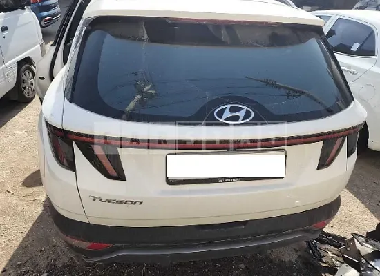 Photo 2 of 10: 2022 Hyundai Tucson — Korean insurance auction