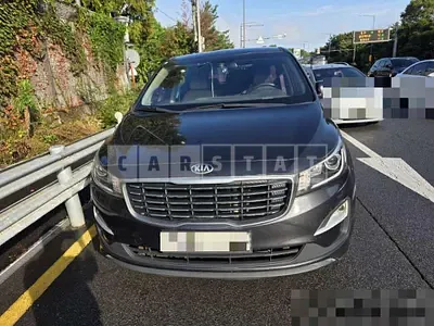 Photo 1 of 20: 2018 Kia Carnivals — Korean insurance auction