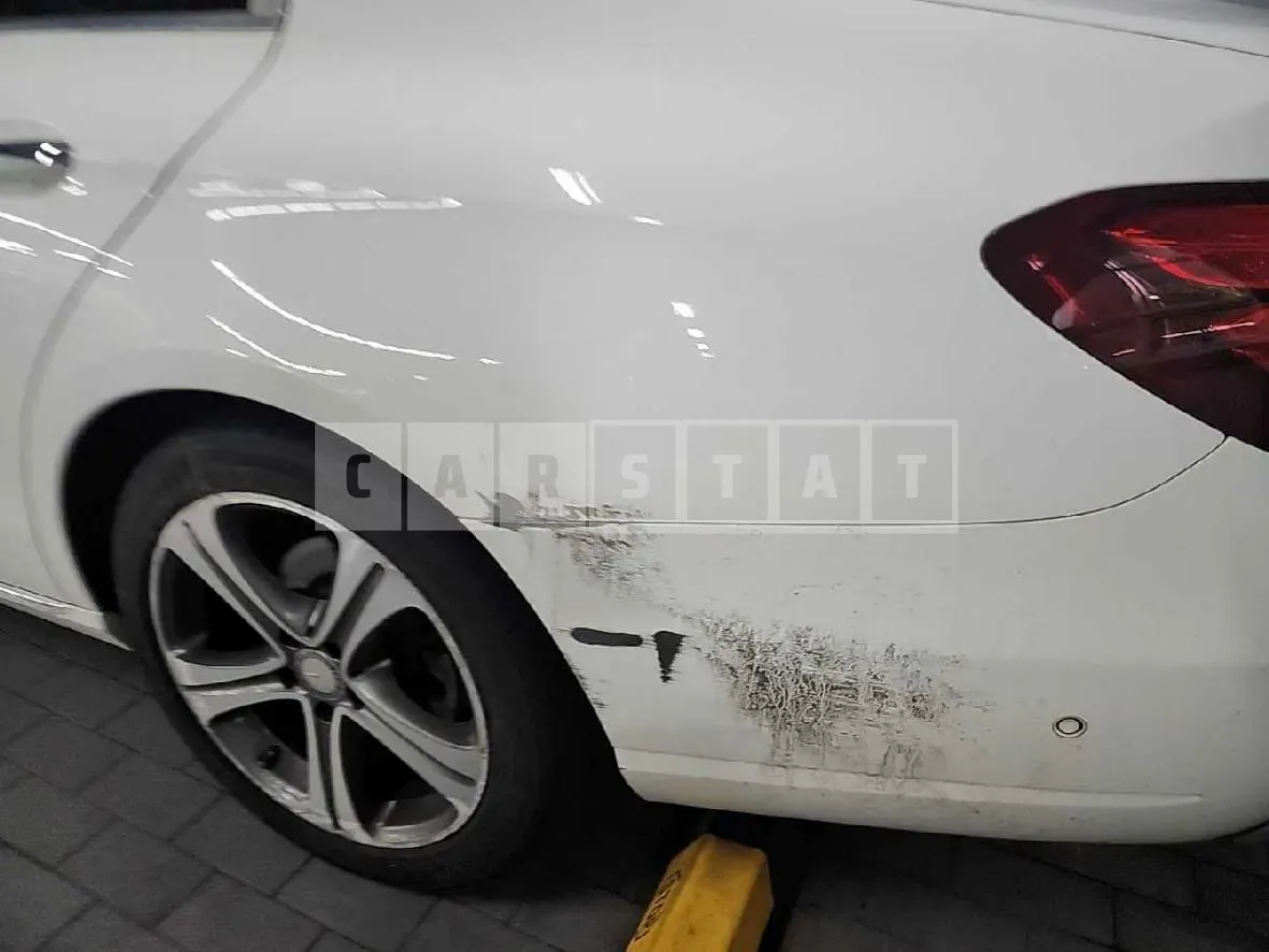 Photo 2 of 41: 2016 Mercedes-Benz E300, VIN WDDZF4JB8HA067258 — Korean insurance auction