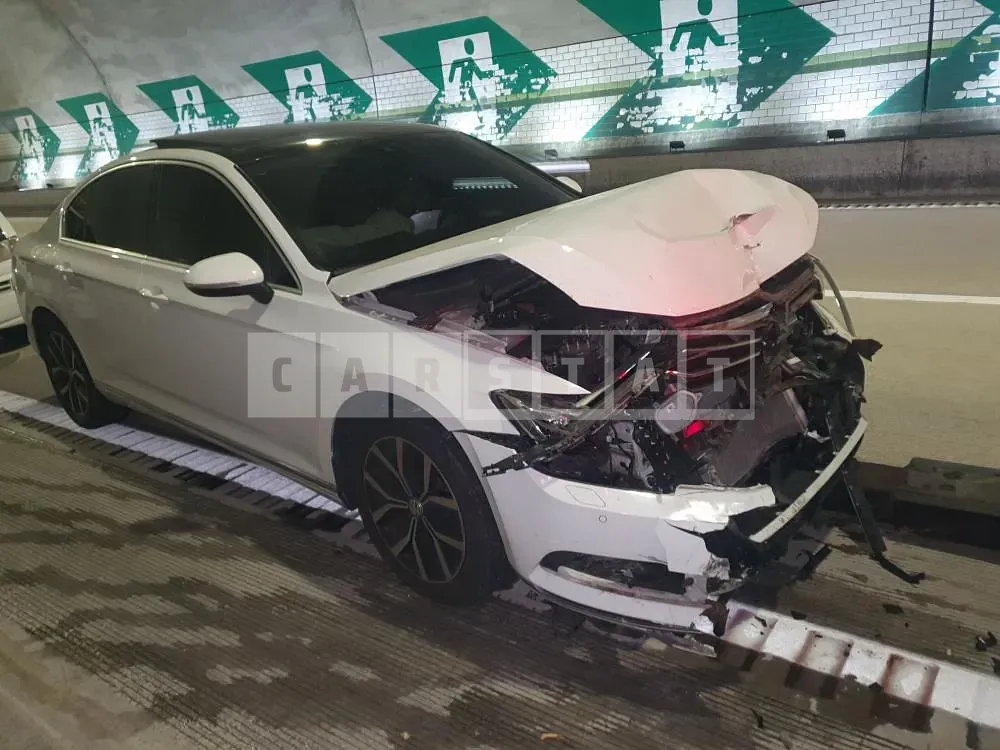 Photo 2 of 5: 2018 Volkswagen Passat GT 2.0 TDI, VIN WVWZZZ3CZJE120991 — Korean insurance auction