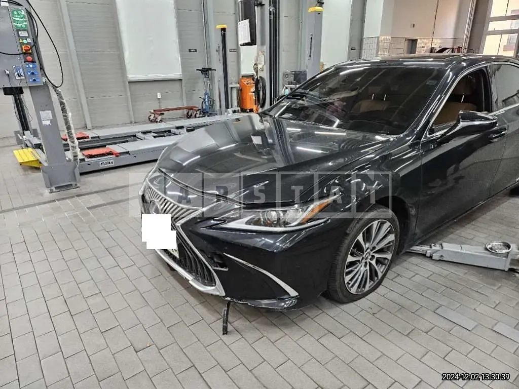 Photo 2 of 41: 2020 Lexus ES300h — Korean insurance auction