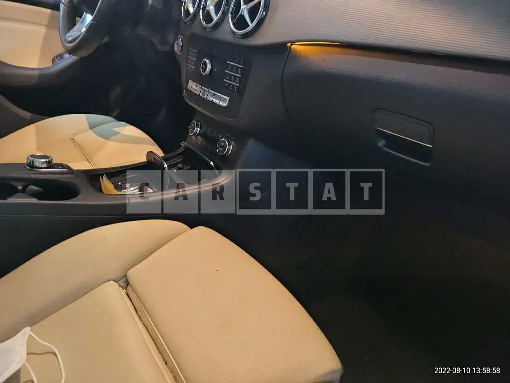 Photo 2 of 24: 2018 Mercedes-Benz B200 d, VIN WDDMH0JB8JN220765 — Korean insurance auction