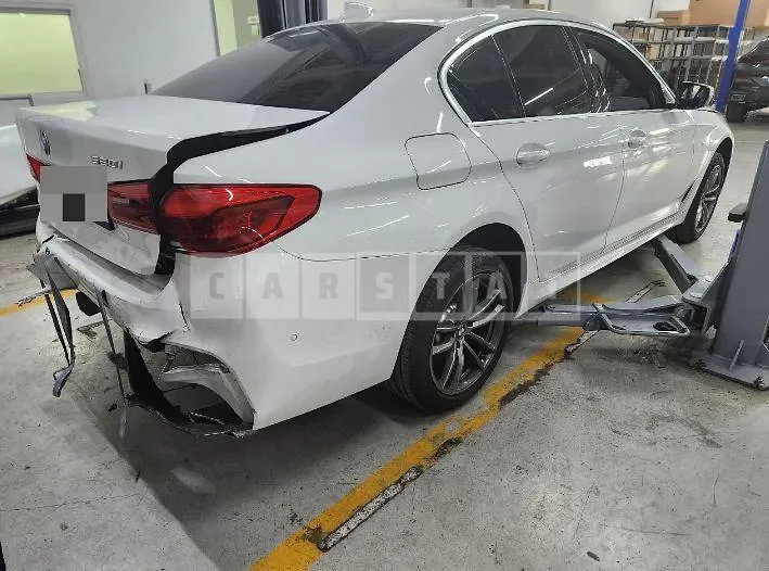 Photo 3 of 3: 2020 BMW 520i M Sport Package, VIN WBAJK9103LCE71726 — Korean insurance auction