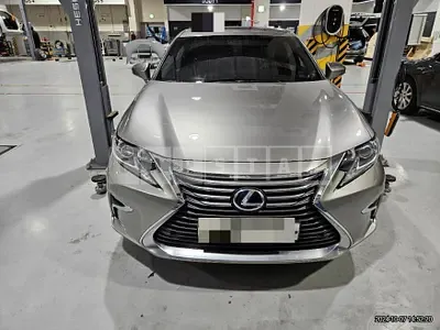 Photo 1 of 26: 2018 Lexus ES300h — Korean insurance auction