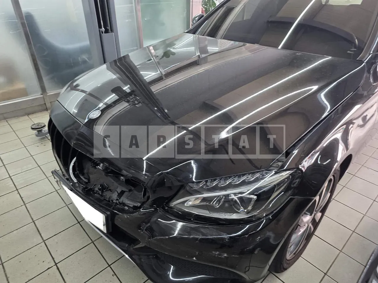 Photo 2 of 12: 2017 Mercedes-Benz C220d, VIN WDDWF0EBXHR257327 — Korean insurance auction