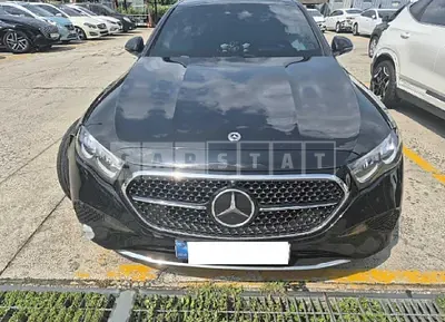 Photo 1 of 13: 2025 Mercedes-Benz E 200 — Korean insurance auction