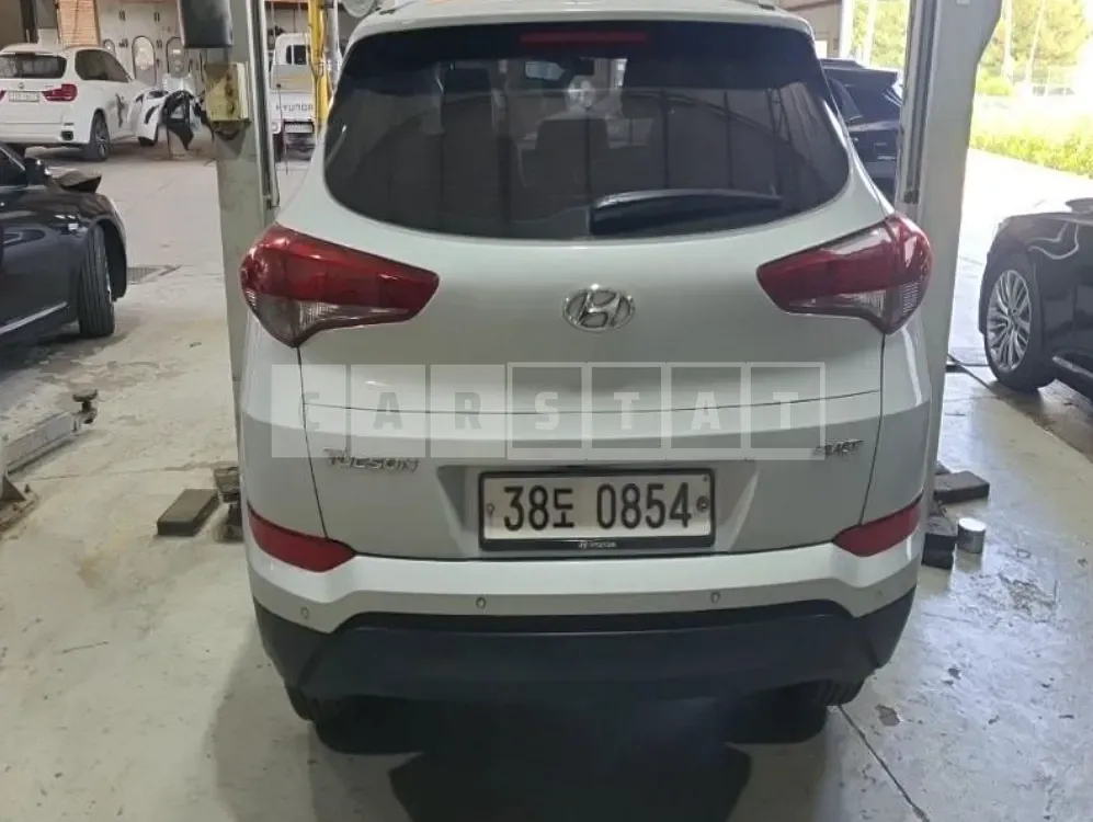 Photo 2 of 12: 2016 Hyundai Tucson — Korean insurance auction
