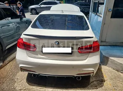 Photo 1 of 12: 2017 BMW 320i, VIN WBA8A9101HK883171 — Korean insurance auction
